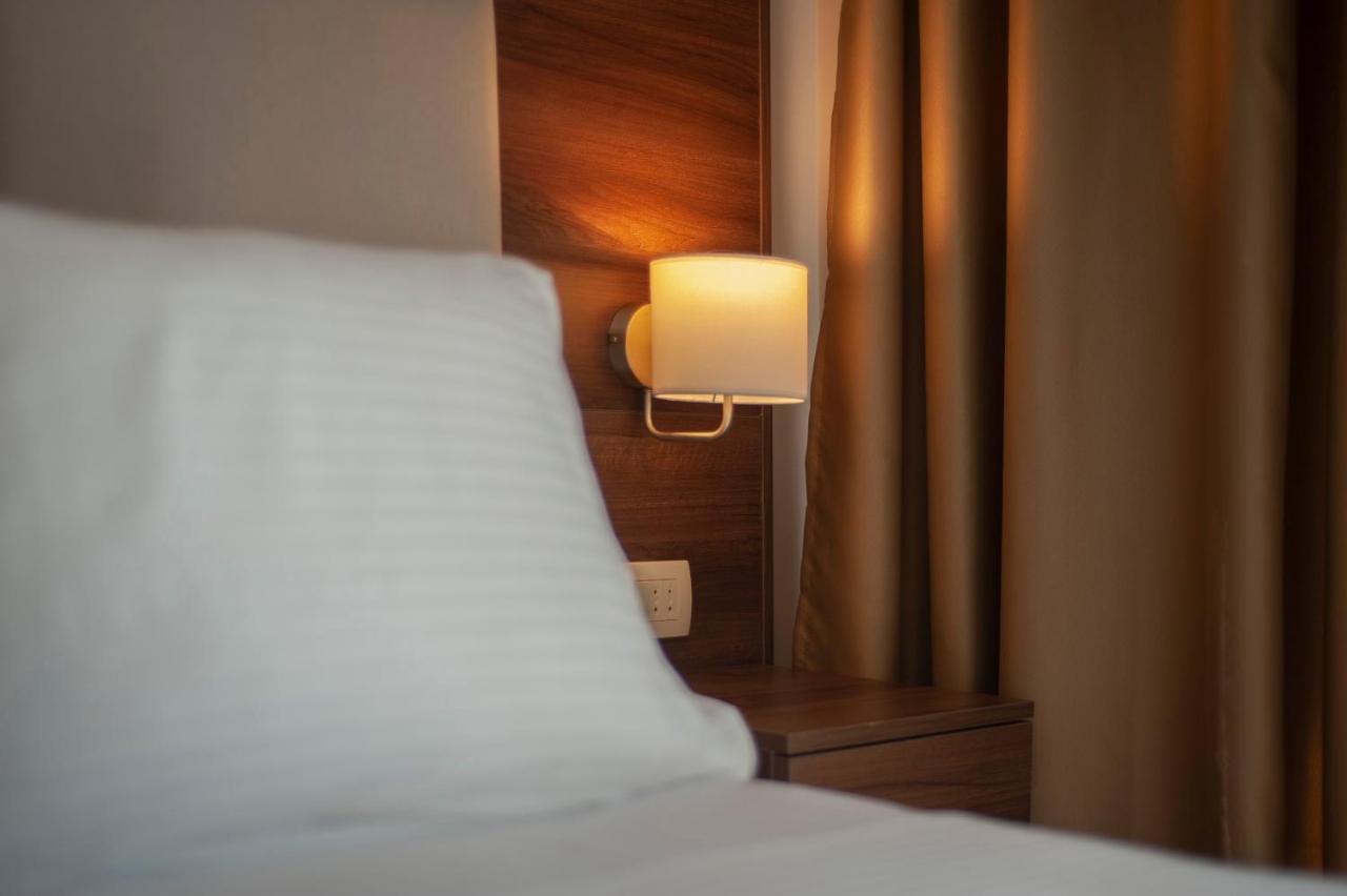 Hotel Twelve By Aycon Budva Exteriör bild