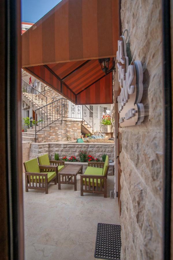 Hotel Twelve By Aycon Budva Exteriör bild