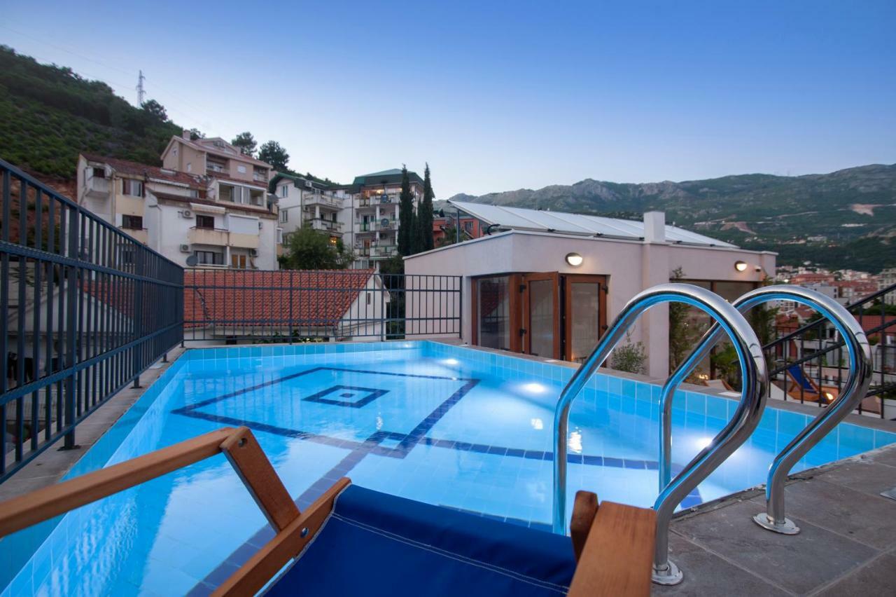 Hotel Twelve By Aycon Budva Exteriör bild