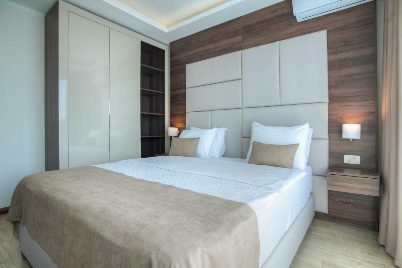 Hotel Twelve By Aycon Budva Exteriör bild